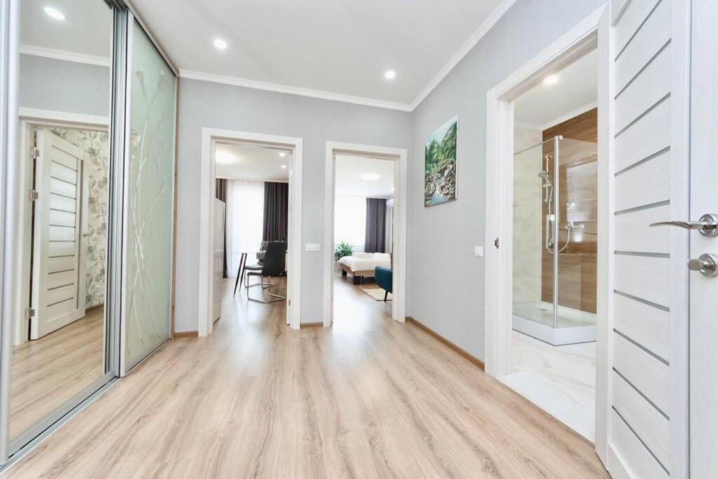 Квартира Люкс В Жк Лебединый, Ул. Ревуцкого 40 Г Kyiv Exterior photo